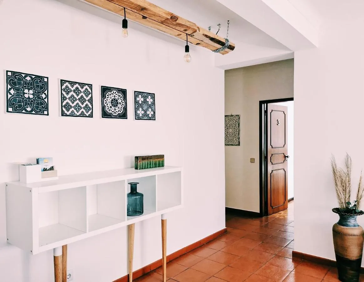 Kintsugi Downtown Lagos 0*,  Portugal